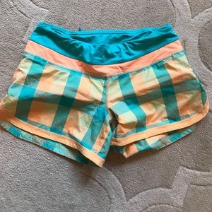 Lululemon run times short size 6